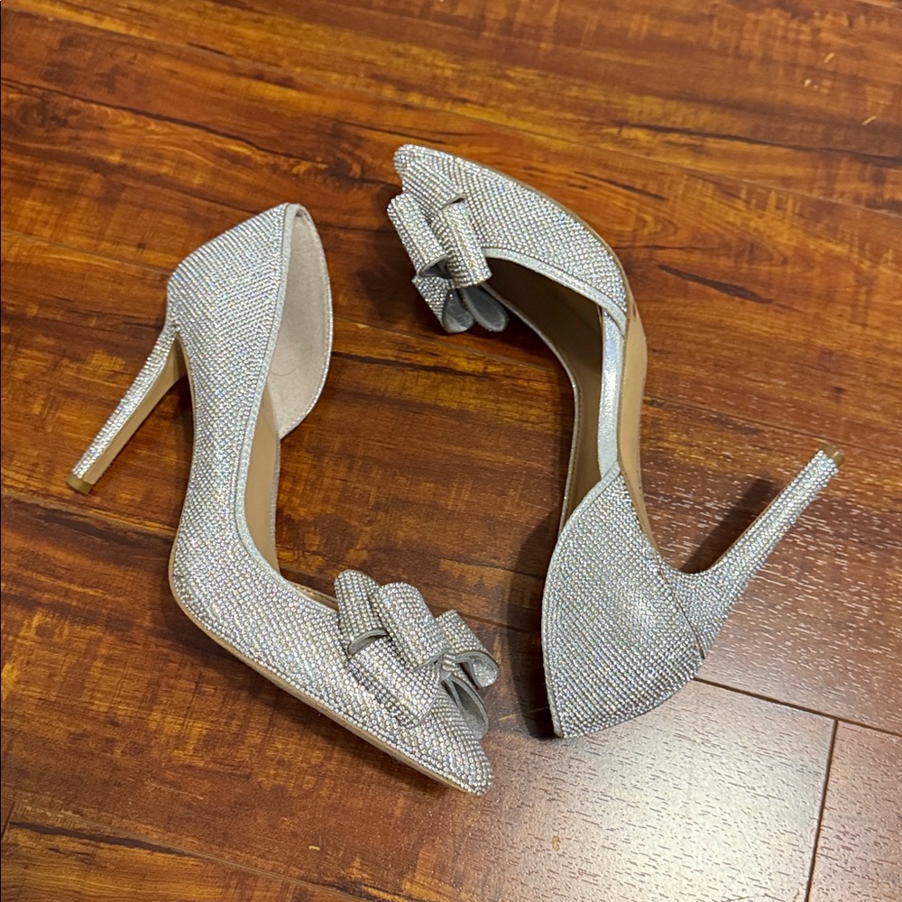 INC Karee Rhinestone Covered Bow Front D’Orsay Pointed Toe Heels - Picture 2 of 3